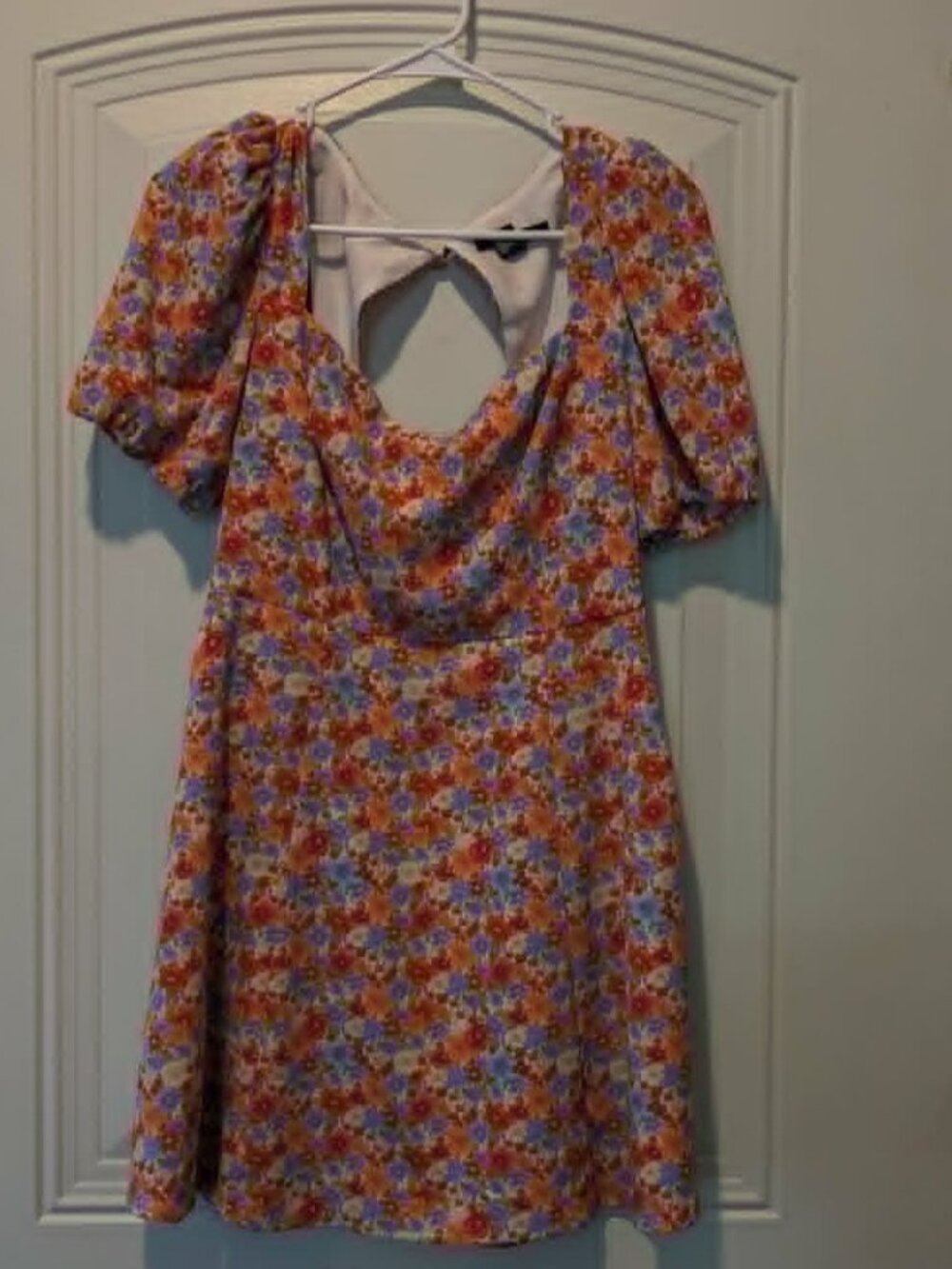 Juniors Forever 21 Puff Sleeved Stretchy Puff SleevedFloral Dress - size M - EUC
